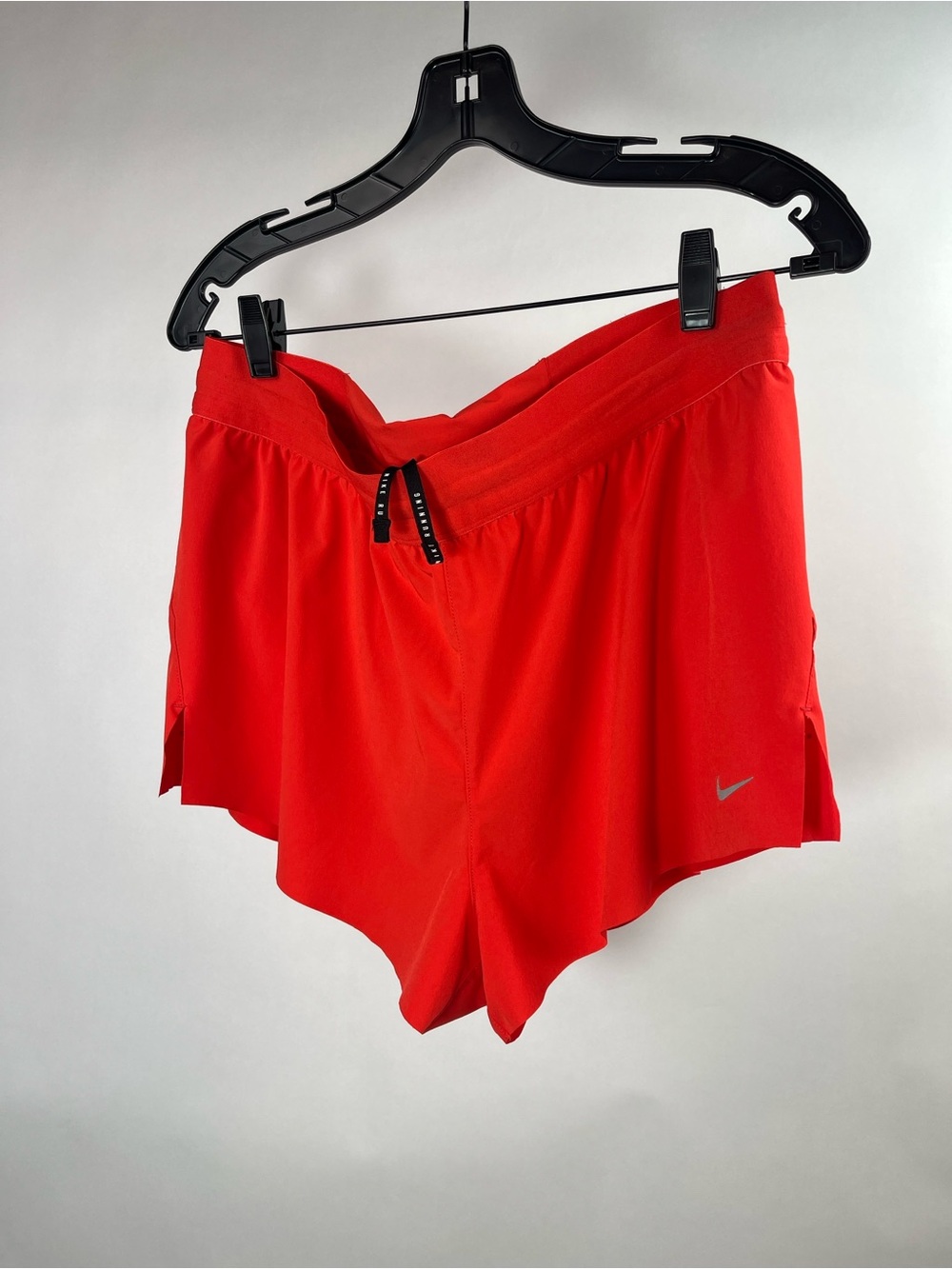 Nike Swift Dri-FIT Mid-Rise 2.5" Brief-Lined Shorts - Women's - Picture 12 of 14
